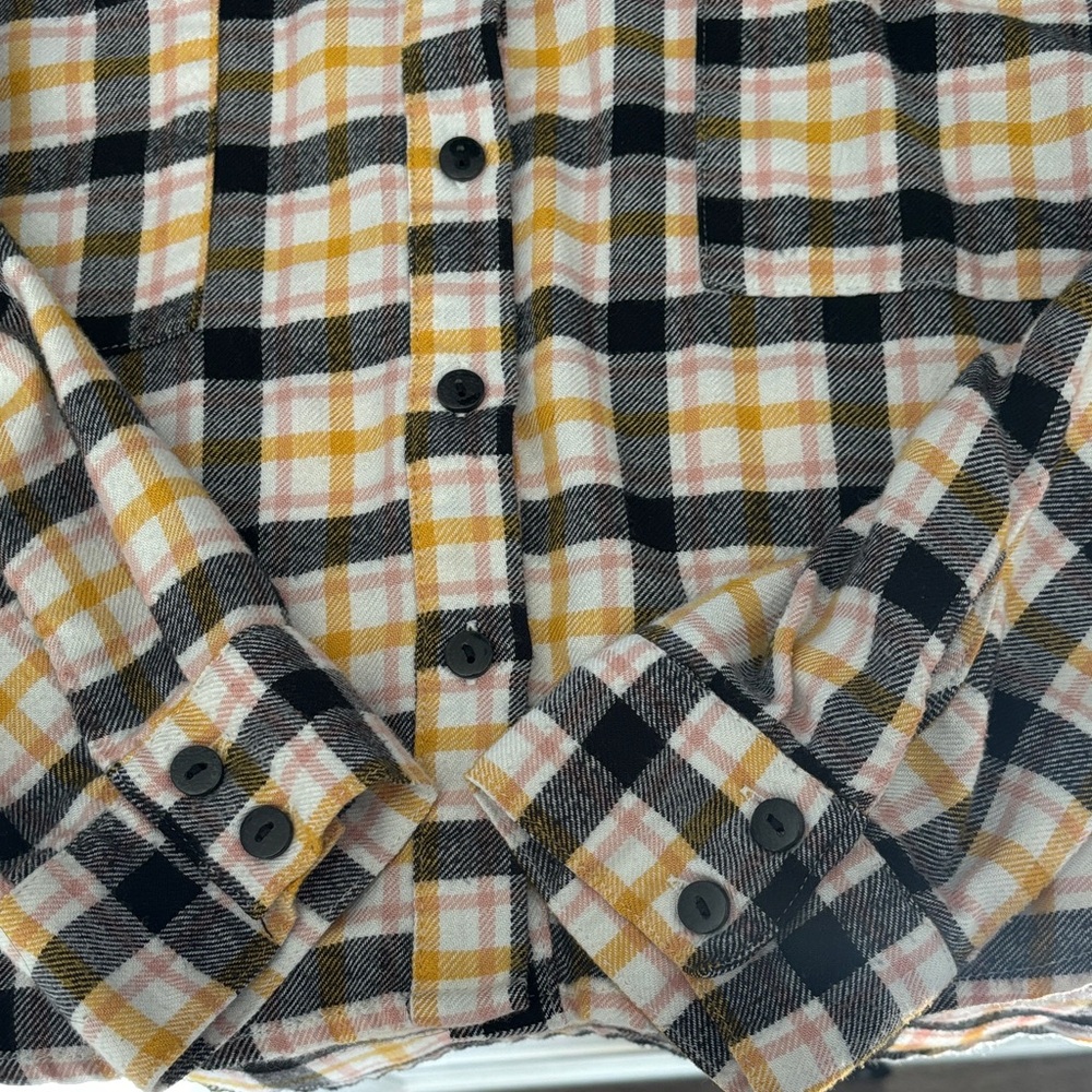 Wild Fable Target Cropped Multicolor Yellow & Pink Plaid Flannel Button Shirt - Picture 5 of 5